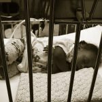 Baldachim nad łóżeczko do dziecka – jaki wybrać?